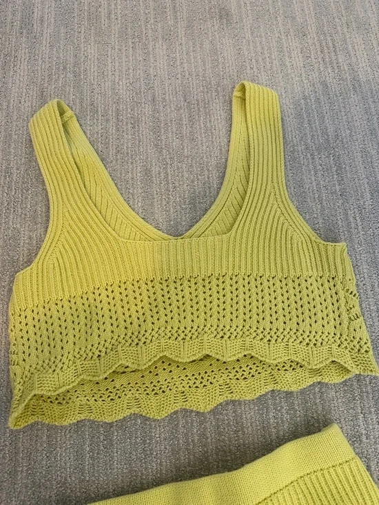 Worn once pale yellow matching crochet set - tank and skirt - Picture 3 of 6